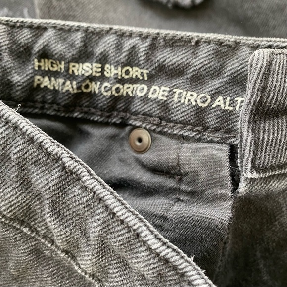 Wild Fable black distressed high rise denim shorts gray hem 100% cotton size 8 - Picture 6 of 7